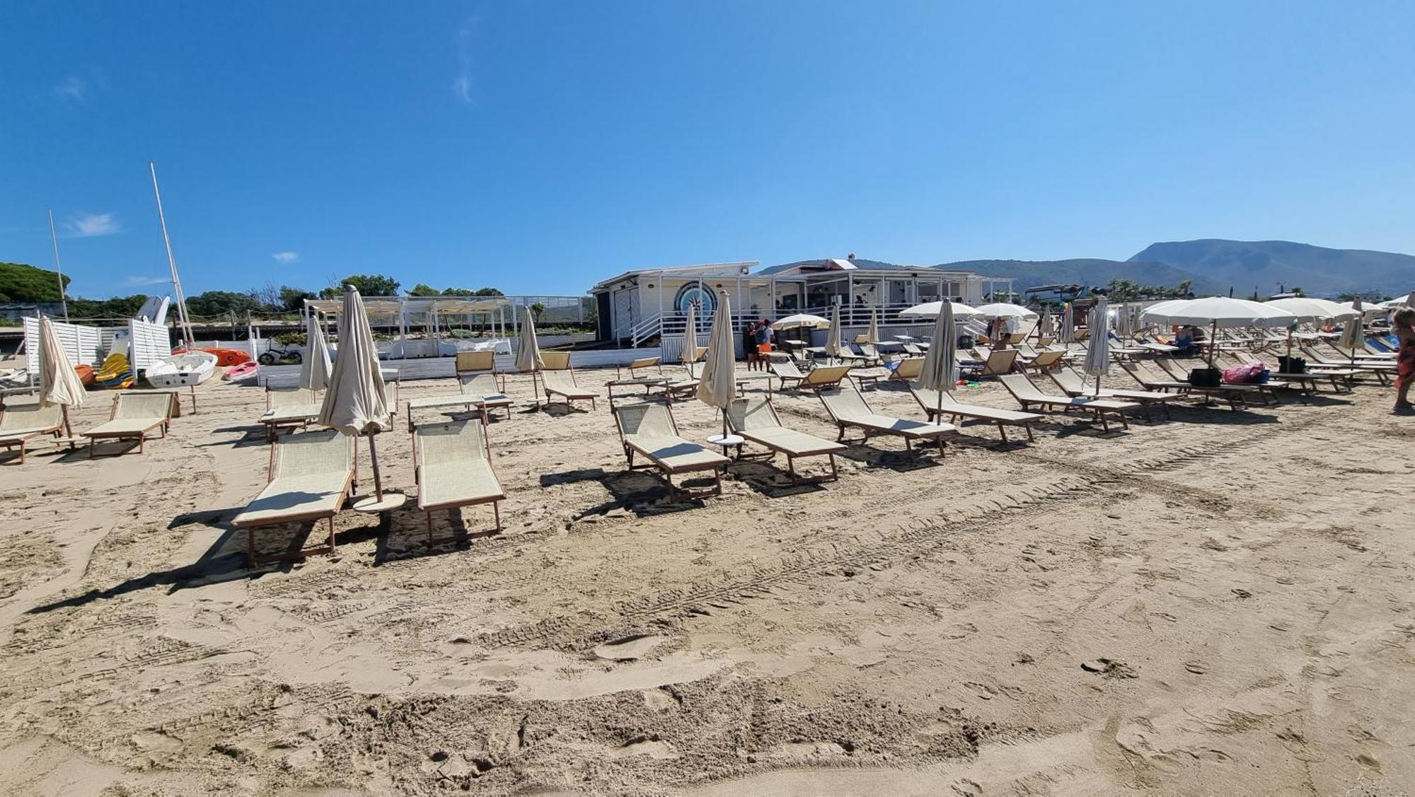 Villa Cecilia Sul Lago Fronte Mare Sperlonga Exterior photo